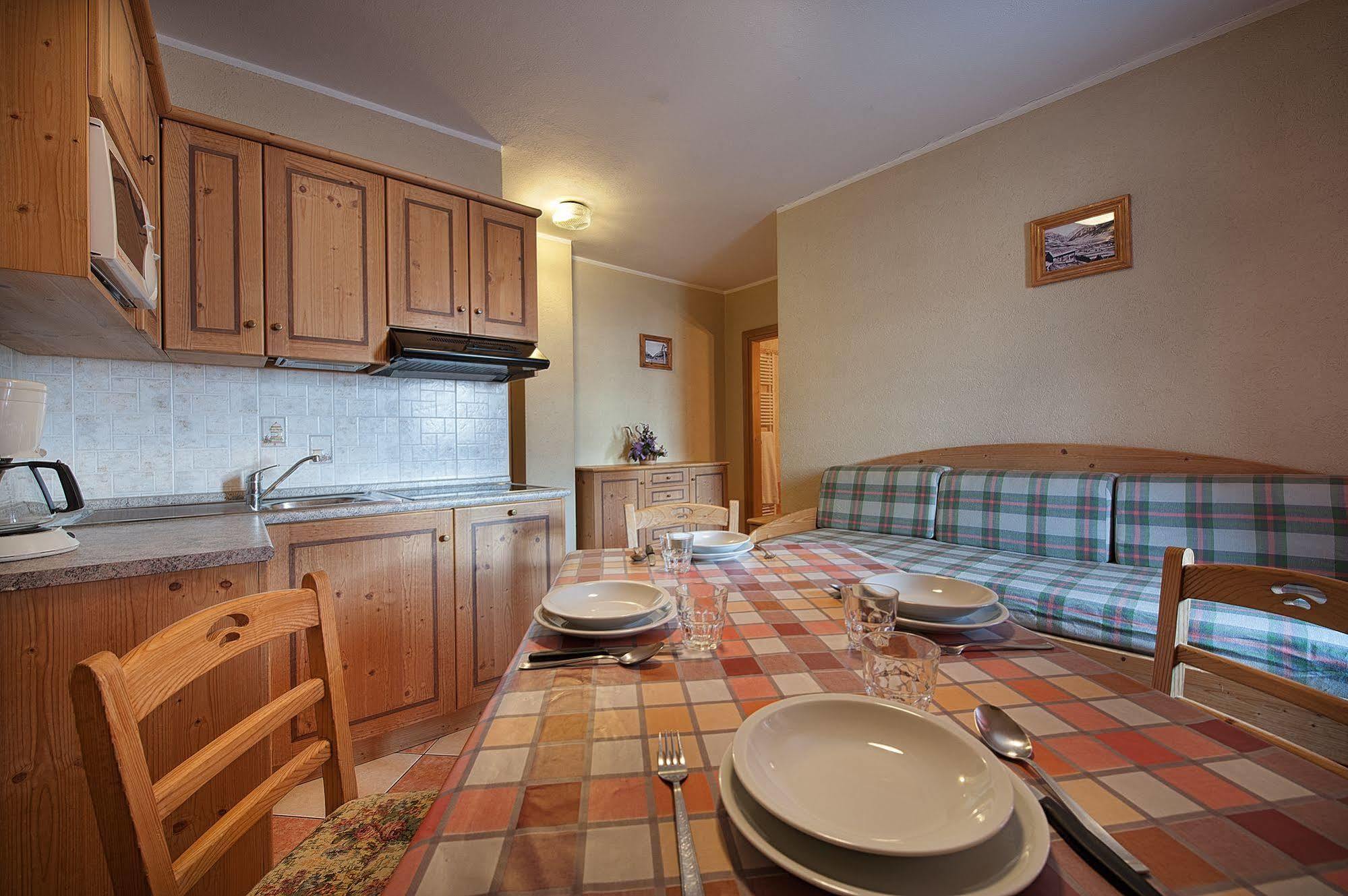 Baita Carosello Apt 4 By Livigno Accomodation ภายนอก รูปภาพ
